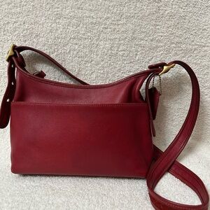 COACH VTG #9136 Legacy Small Leather Pocket Zip Hobo  Bag - Red